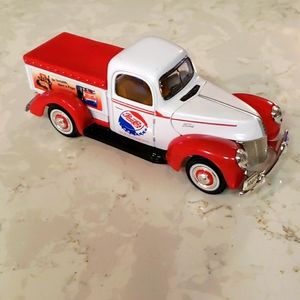 Golden Wheel Pepsi-cola 1940 Ford 40 MS 13 delivery truck